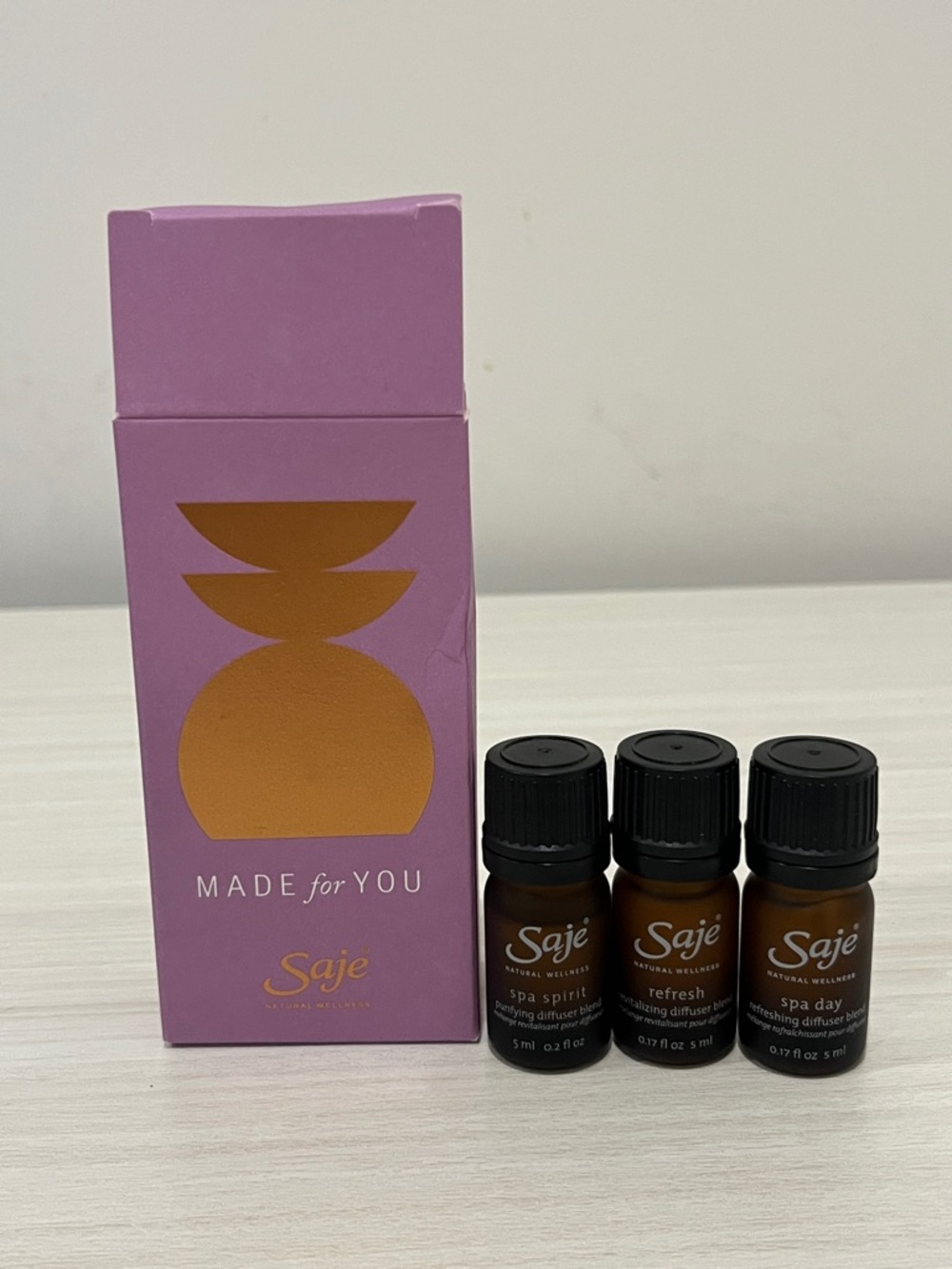 Saje Spa Gift Set w 3 bestseller Diffuser Blend Oil Bottles New in gift box GWP
